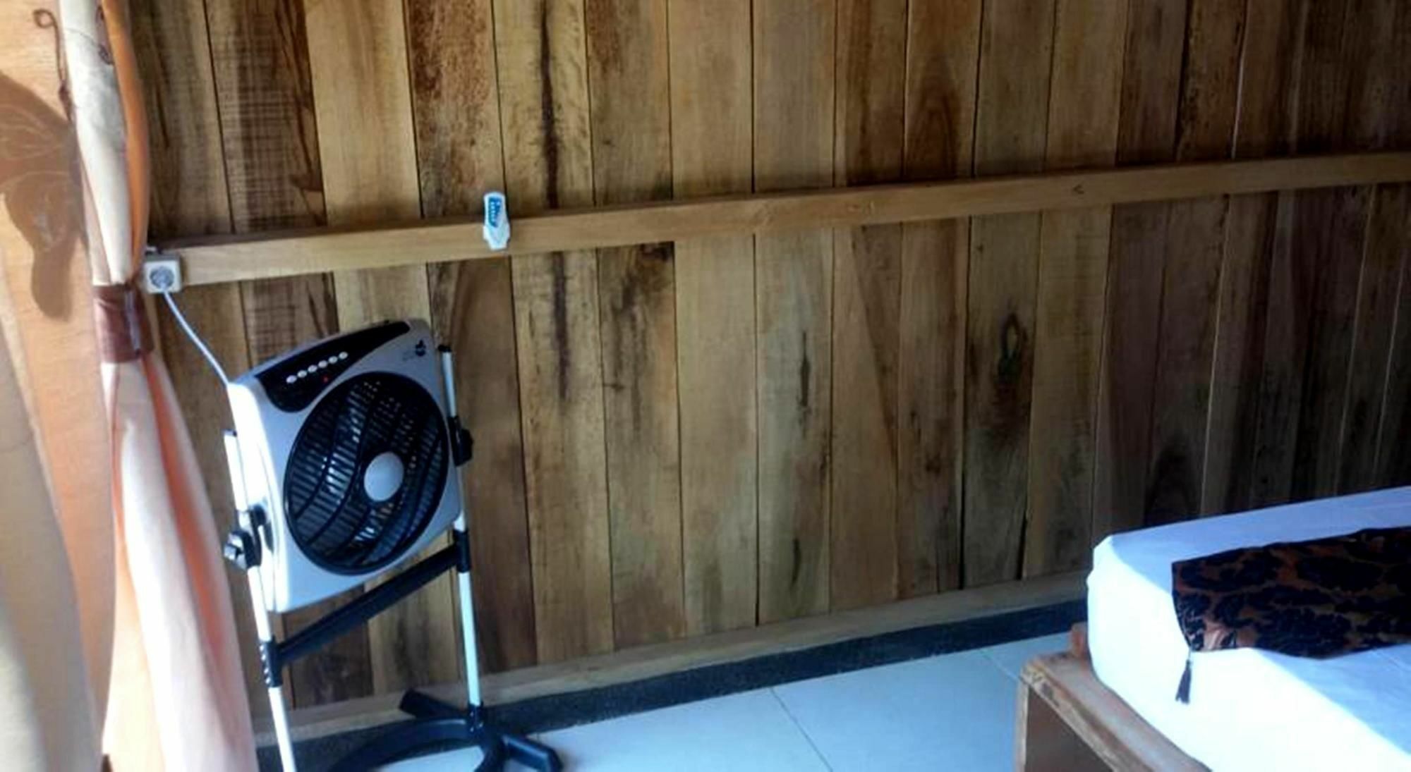 Beach Box Bungalow Gili Trawangan Exteriör bild